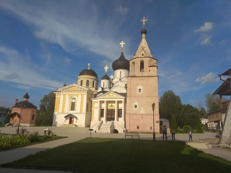 Свято-Успенский монастырь в городе Старица