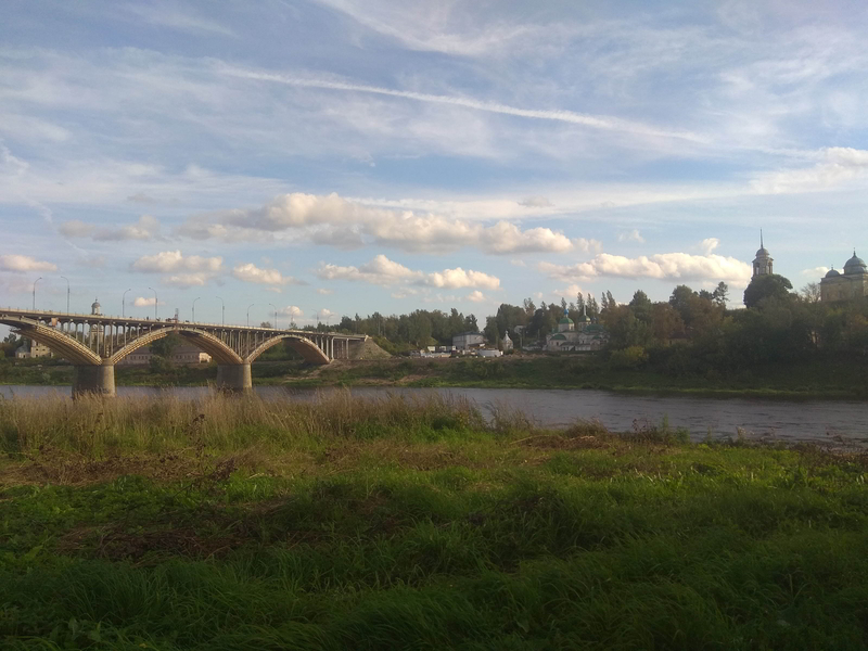 мост в городе Старица около монастыря мост в городе Старица около монастыря